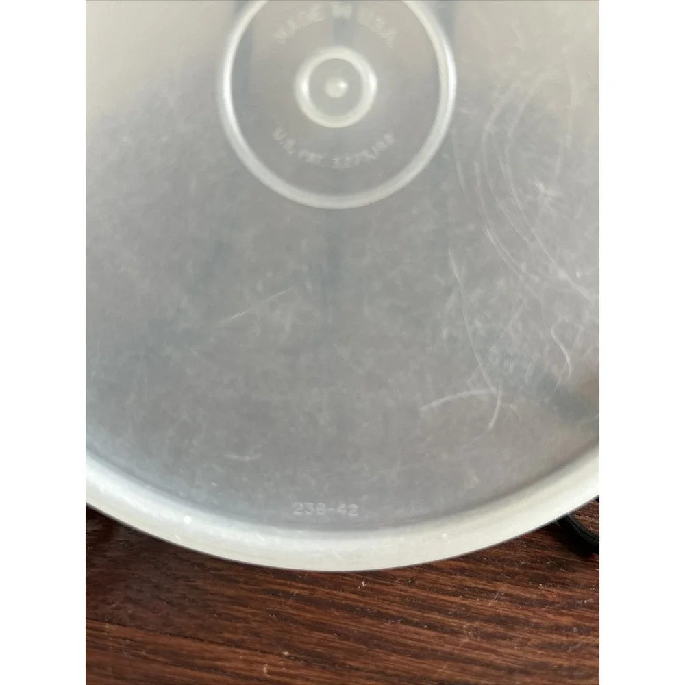 Vintage Tupperware 238-42 Round  5